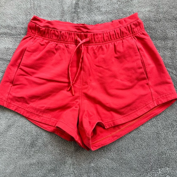 Lululemon Inner Glow High-Rise Short 3" - Picture 1 of 5